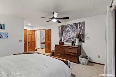 Bedroom - 10510 Constitution Cir, Eagle River, AK 99577 photo 3 of 7