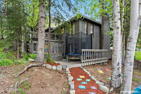 Exterior - 10510 Constitution Cir, Eagle River, AK 99577 photo 15 of 18