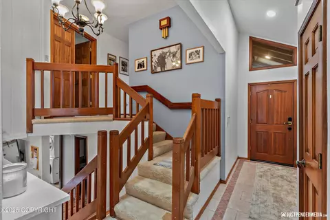 Entry Way - 10510 Constitution Cir, Eagle River, AK 99577 photo 2 of 4
