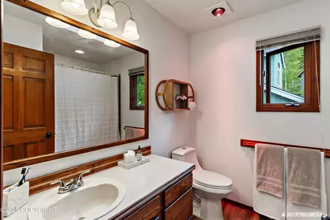 Bath - 10510 Constitution Cir, Eagle River, AK 99577 photo 3 of 4