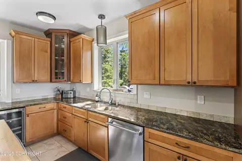 Kitchen - 5501 E 142nd Ave, Anchorage, AK 99516 photo 4 of 7