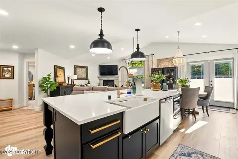 Kitchen - 10037 Excursion Cir, Anchorage, AK 99515 photo 4 of 4