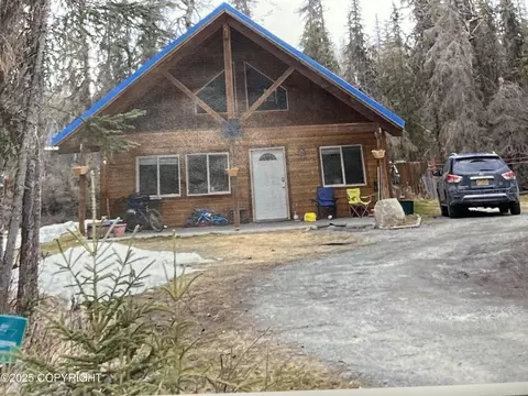 47062 Lexington Ct, Soldotna, AK 99669