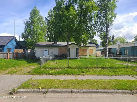 1403 Nelchina St, Anchorage, AK 99501