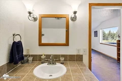 Bath - 33768 Granross St, Anchor Point, AK 99556 photo 3 of 6