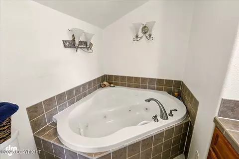 Bath - 33768 Granross St, Anchor Point, AK 99556 photo 4 of 6
