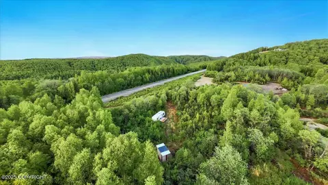 15946 W Willow Fishhook Rd, Willow, AK 99688 photo 4