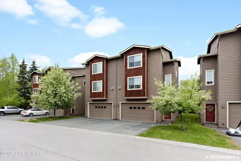 12621 Bona Kim Loop # 4, Anchorage, AK 99515