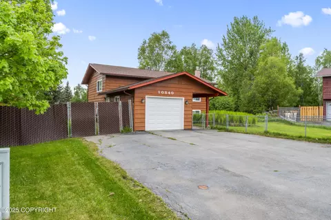 10840 Goodpaster Cir, Eagle River, AK 99577 photo 2