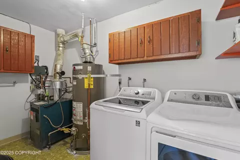 10840 Goodpaster Cir, Eagle River, AK 99577 photo 18