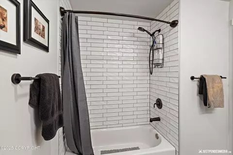 Bath - 8727 Turlock Dr, Eagle River, AK 99577 photo 9 of 9
