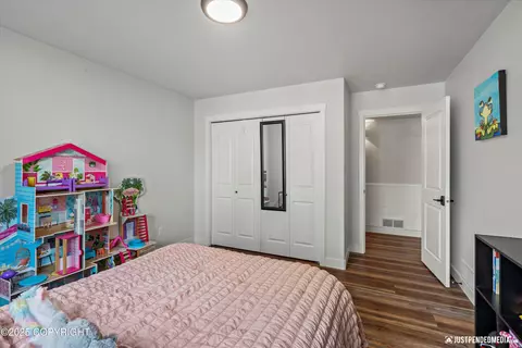 Bedroom - 8727 Turlock Dr, Eagle River, AK 99577 photo 5 of 7
