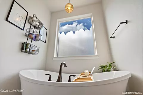Bath - 8727 Turlock Dr, Eagle River, AK 99577 photo 6 of 9