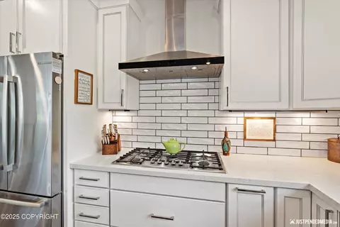 Kitchen - 8727 Turlock Dr, Eagle River, AK 99577 photo 6 of 6