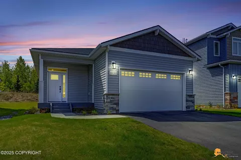 8650 Dry Creek Loop, Anchorage, AK 99502