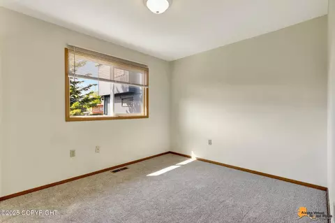 8122 E 32nd Ave, Anchorage, AK 99504 photo 33