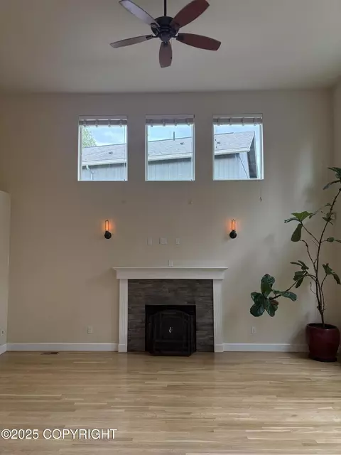 Living - 13125 W Curry Ridge Cir, Eagle River, AK 99577 photo 3 of 3