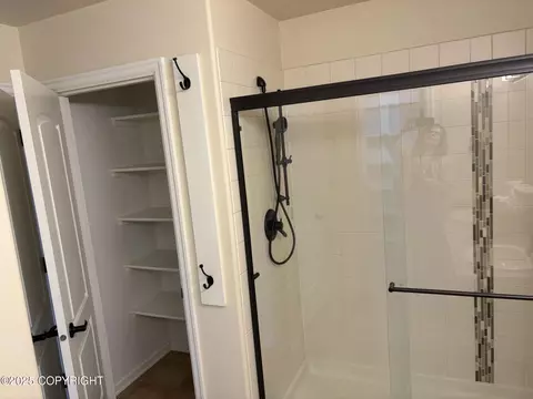 Bath - 13125 W Curry Ridge Cir, Eagle River, AK 99577 photo 5 of 5