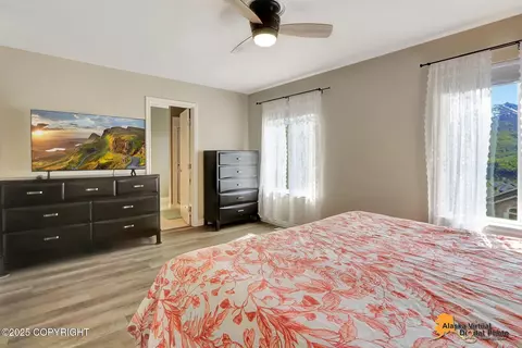Bedroom - 20532 Pine Crest Ln, Eagle River, AK 99577 photo 2 of 6
