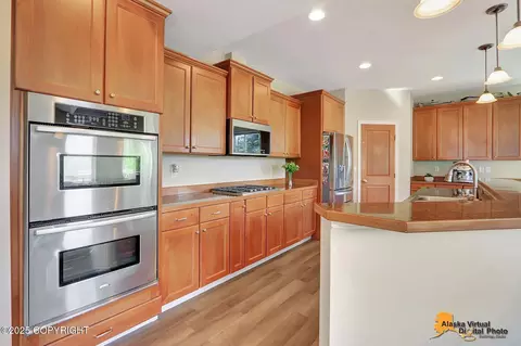 Kitchen - 20532 Pine Crest Ln, Eagle River, AK 99577 photo 2 of 6