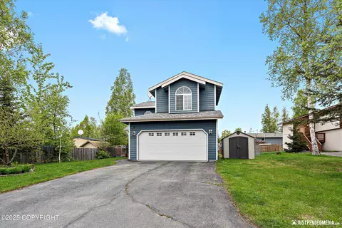 8331 E 12th Ct, Anchorage, AK 99504 photo 2