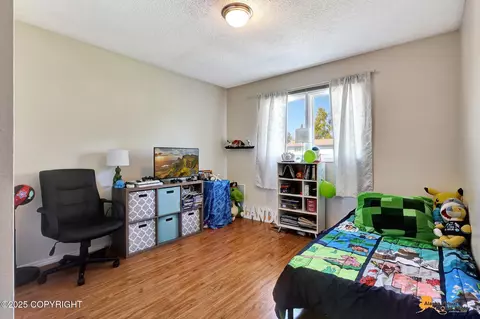 Bedroom - 3040 Rosalind Loop, Anchorage, AK 99507 photo 3 of 5
