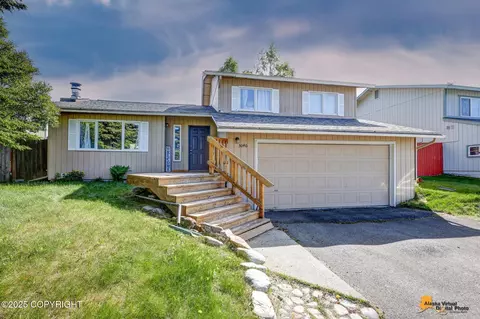 3040 Rosalind Loop, Anchorage, AK 99507