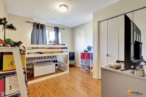 Bedroom - 3040 Rosalind Loop, Anchorage, AK 99507 photo 4 of 5