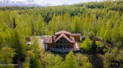 18365 E Twin Hills Ln, Sutton, AK 99645