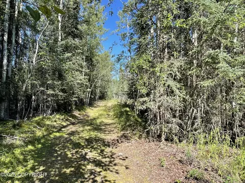 36745 Scotsman St, Sterling, AK 99672