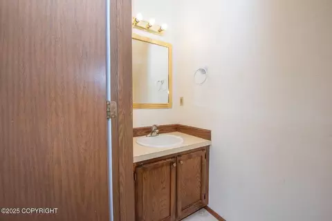 Bath - 4063 E 20th Ave # D54, Anchorage, AK 99508 photo 1 of 4