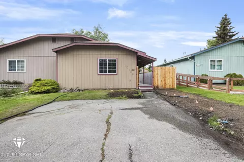10108 Thimble Berry Dr, Anchorage, AK 99515