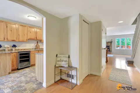 4147 Hampton Dr # 10D, Anchorage, AK 99504 photo 3