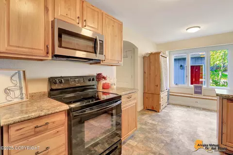 4147 Hampton Dr # 10D, Anchorage, AK 99504 photo 8