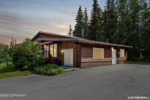 6700 Omalley Rd, Anchorage, AK 99507