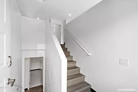 Entry Way - 4011 E 67th Ave, Anchorage, AK 99507 photo 2 of 5