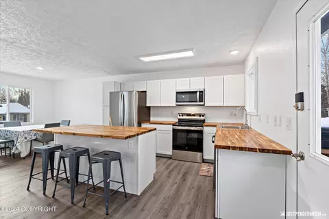 Kitchen - 4011 E 67th Ave, Anchorage, AK 99507 photo 2 of 5