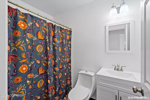 Bath - 4011 E 67th Ave, Anchorage, AK 99507 photo 2 of 3
