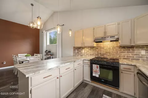 Kitchen - 19113 Sarichef Loop, Eagle River, AK 99577 photo 4 of 5