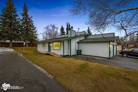 231 Fawn Ct, Anchorage, AK 99515