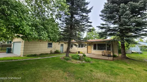 2911 W 34th Ave, Anchorage, AK 99517