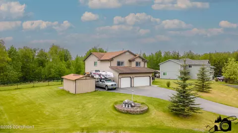 118 S Vickie Cir, Palmer, AK 99645
