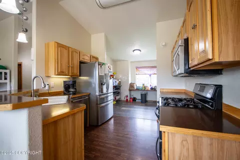 Kitchen - 14028 E Jersey Loop, Palmer, AK 99645 photo 1 of 3