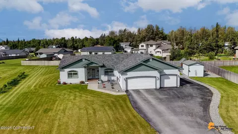 208 S Wrangler Dr, Palmer, AK 99645