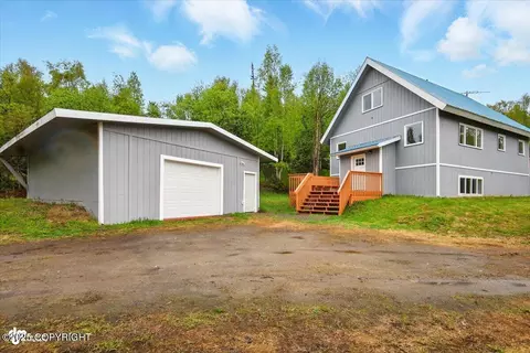 14045 W Willow Fishhook Rd, Willow, AK 99688