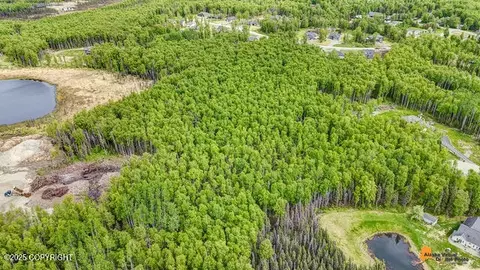 6458 W Creeksedge Dr, Wasilla, AK 99623