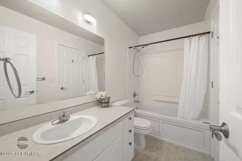 Bath - 16627 River Heights Loop, Eagle River, AK 99577 photo 3 of 4