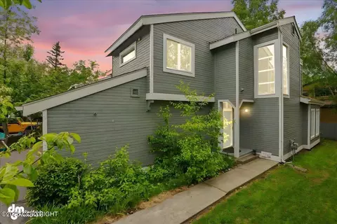 6508 Cimarron Cir, Anchorage, AK 99504