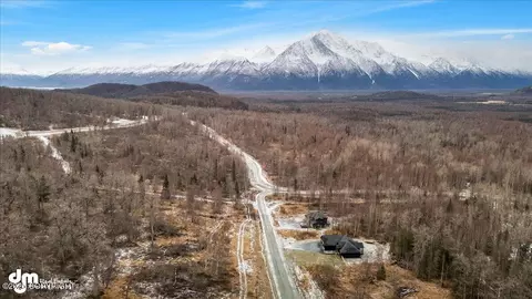 719 N Yeti St, Palmer, AK 99645