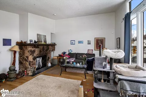 Living - 310 312 Bolin St, Anchorage, AK 99504 photo 3 of 4